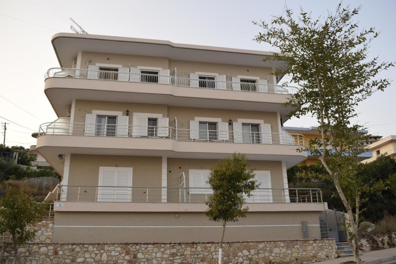 Isabela Apartments Sarandë Exterior foto
